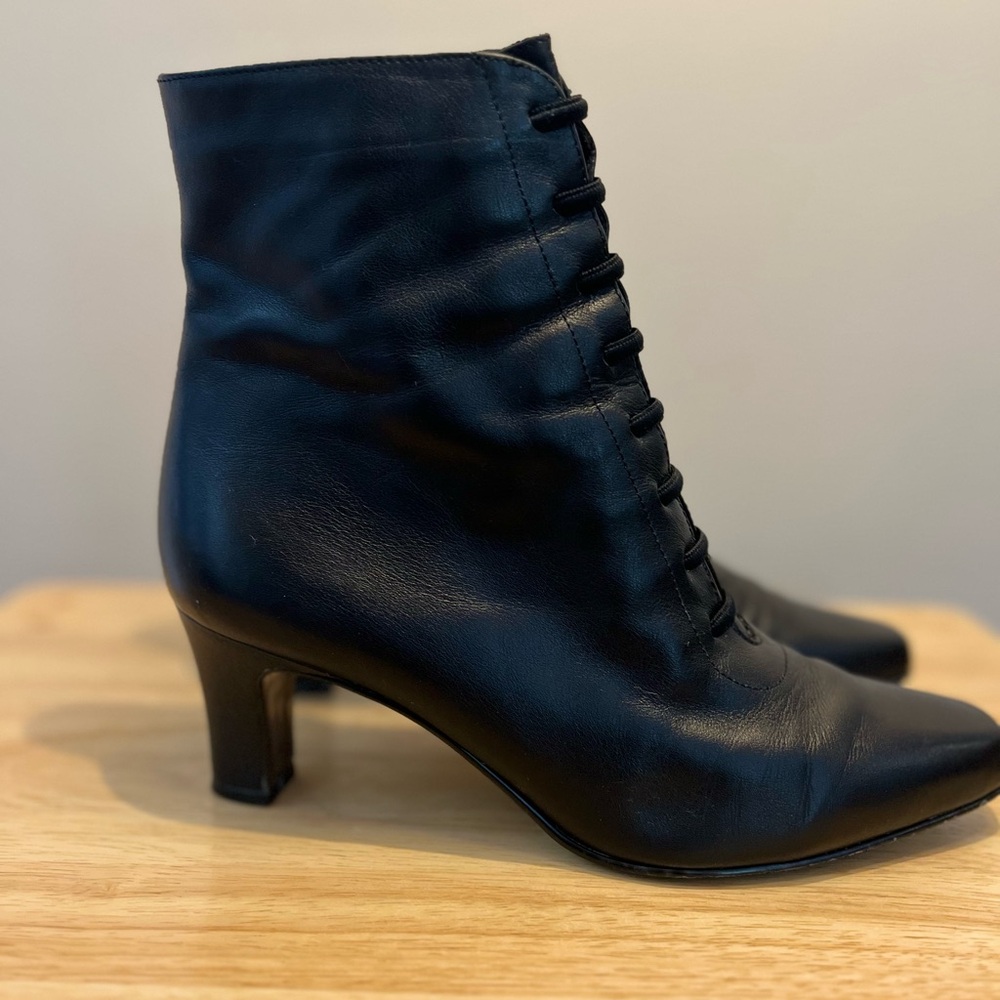 Alexis Black Leather Ankle Boots size 10M - Picture 2 of 9